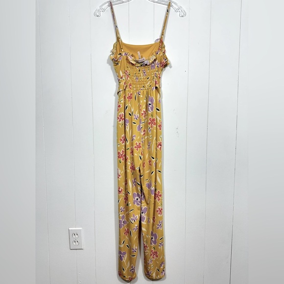 BCBGeneration Floral Colorful Jumpsuit with Square Neck and Ruffle Trim XXS - Picture 7 of 14